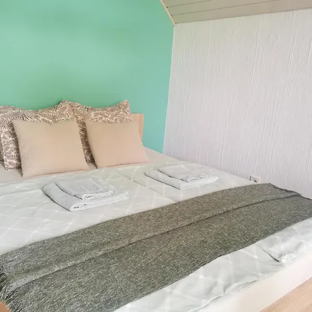 Holiday home Deerwood-large Relax With Castle View *