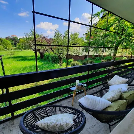 Deerwood-large Relax With Castle View Σπίτι διακοπών Μπλεντ