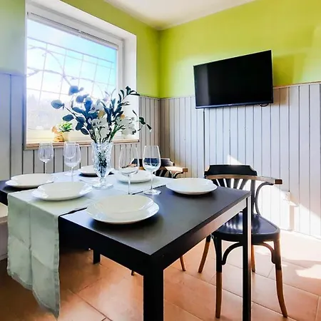 Holiday home Deerwood-large Relax With Castle View *