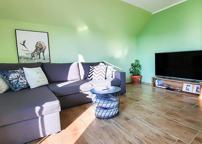 Deerwood-large Relax With Castle View *