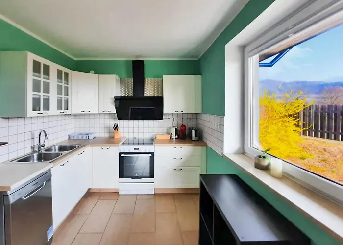 Deerwood-large Relax With Castle View 度假居