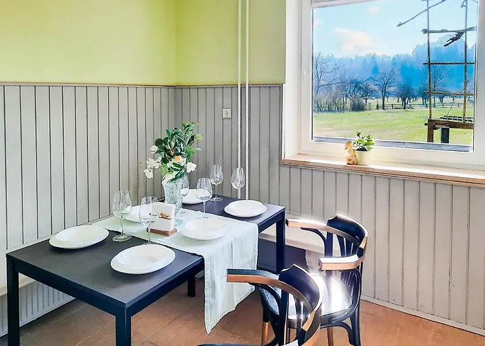 Deerwood-large Relax With Castle View *