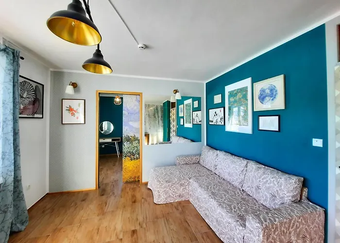 Deerwood-large Relax With Castle View