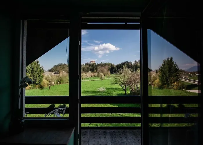 Deerwood-large Relax With Castle View 度假居 *